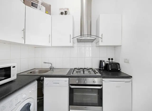 Photo 3 — Callcott Road, Brondesbury Park, NW6