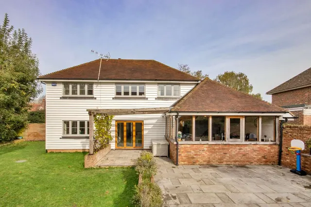 Photo 2 — Rye Road, Sandhurst, Cranbrook, Kent, TN18 5JL