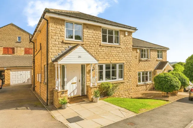 Wyvern Avenue, Marsh, HD3, photo 1