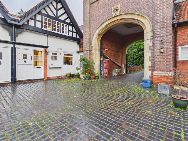 Stable Cottage, Pangbourne, RG8, photo 1