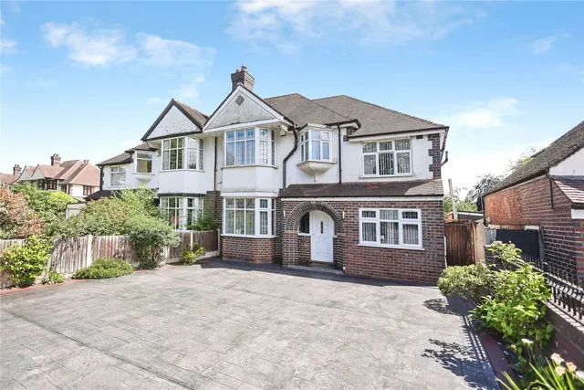 Hollyfield Road, Sutton Coldfield, B75, photo 1