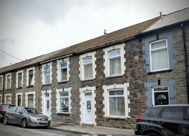 South Street, Porth, CF39