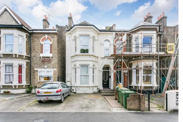 Earlham Grove, London, E7, photo 1