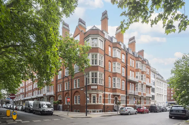 50a Bedford Court Mansions, Bedford Avenue, London, photo 1
