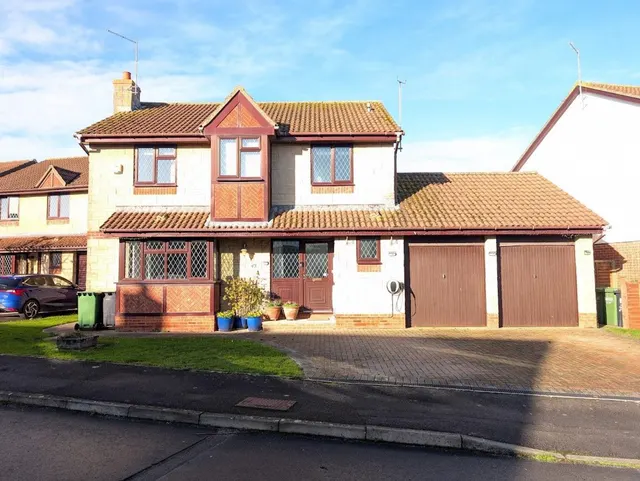 Lavender Close, Thornbury, BS35, photo 1