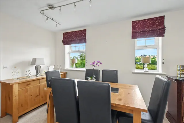 High Royds Drive, Menston, LS29, photo 3