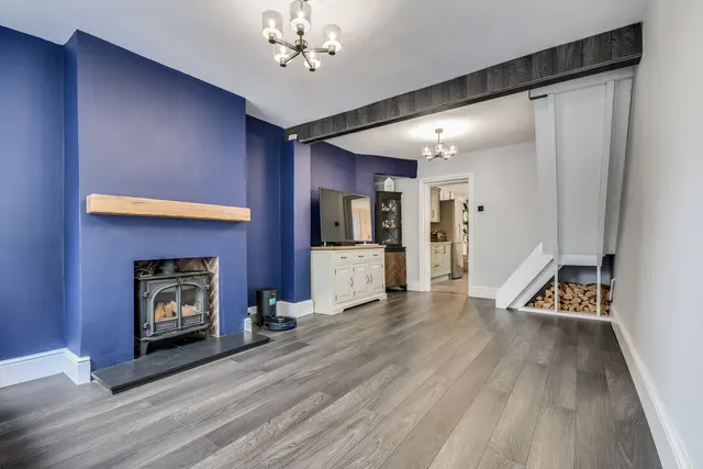 Photo 3 — 253 Coxtie Green Road, Pilgrims Hatch, Brentwood, Essex, CM14 5RP
