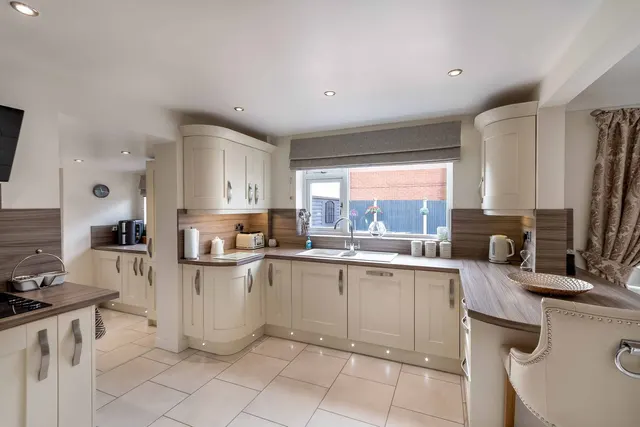 Yew Tree Road, Elkesley, DN22, photo 1