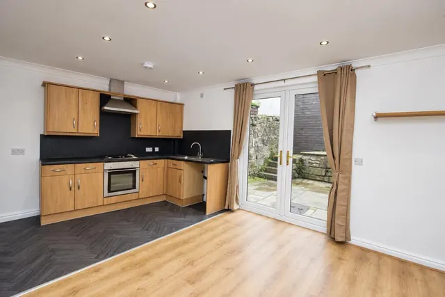 Shepherd Street, Darwen, photo 1