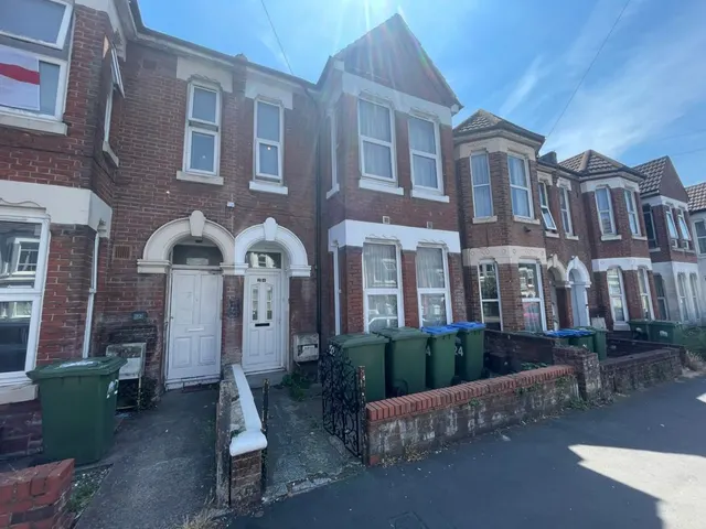 Wilton Avenue, Southampton, photo 1