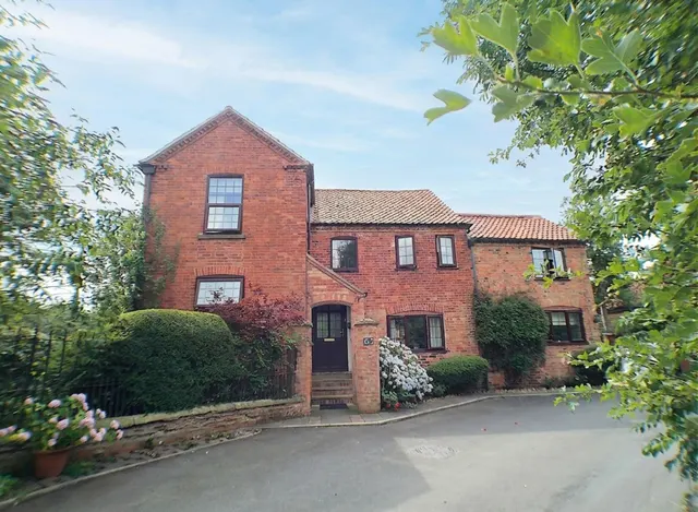 Rutland Square, Barkestone, NG13, photo 1