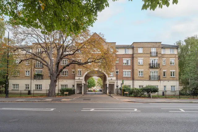 2 bedroom flat, London, SW2