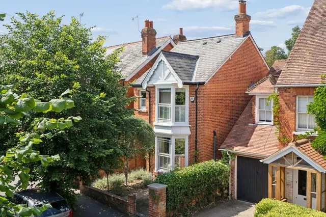 St. Marks Road, Henley-on-Thames, Oxfordshire, RG9 1LJ, photo 1