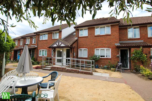 Rose Court Cheshunt, Waltham Cross, EN7, photo 1