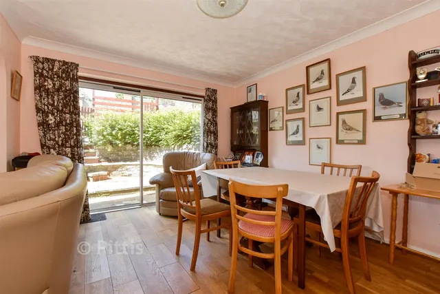 Lowtherville Road, Ventnor, PO38, photo 2