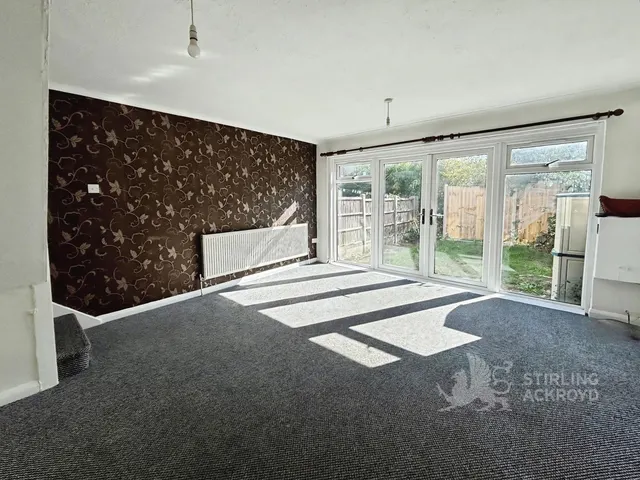 Marriott Close, Feltham, TW14, photo 2