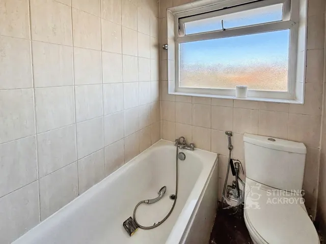 Marriott Close, Feltham, TW14, photo 3