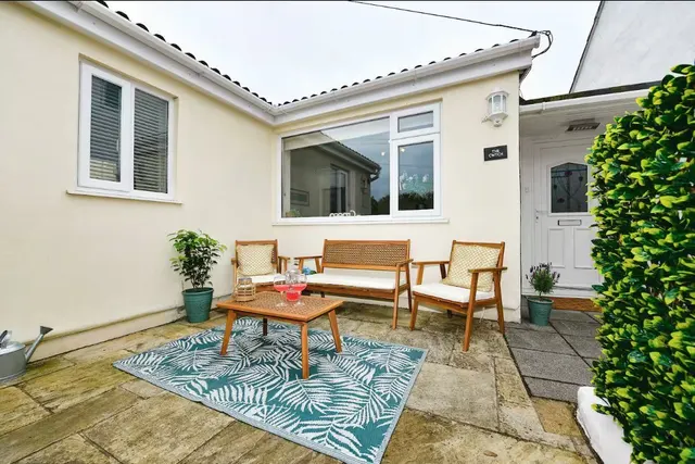 Western Lane, Mumbles, SA3, photo 2