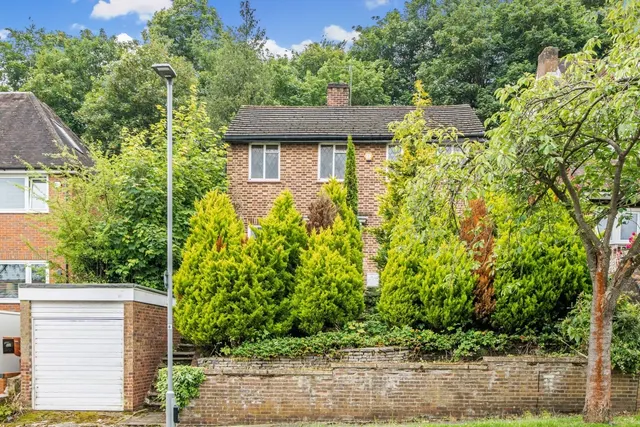 Ullswater Crescent, London, SW15, photo 1