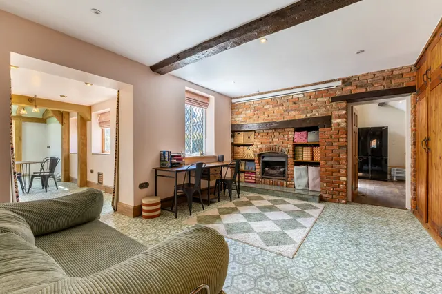 Brickendon Lane, Hertford, SG13, photo 2