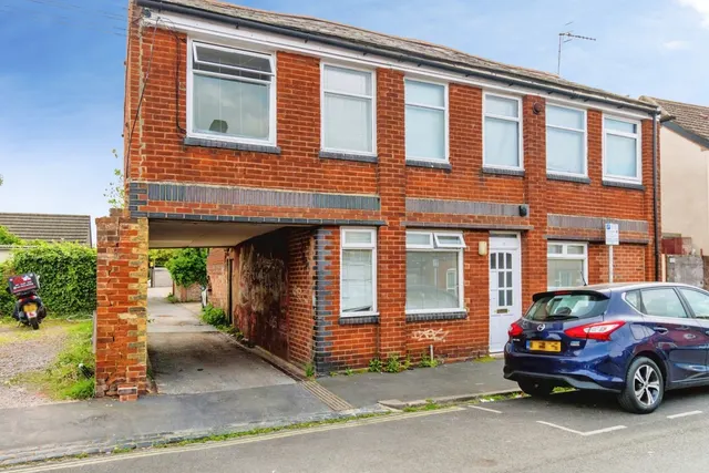 Holt Road, Southampton, SO15, photo 1