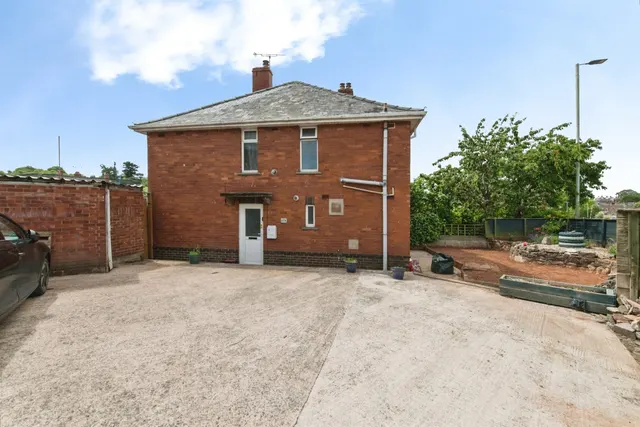 Rifford Road, Exeter, photo 1