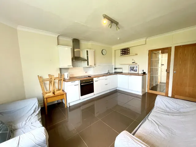 Hampshire Court, Bournemouth, BH2, photo 2