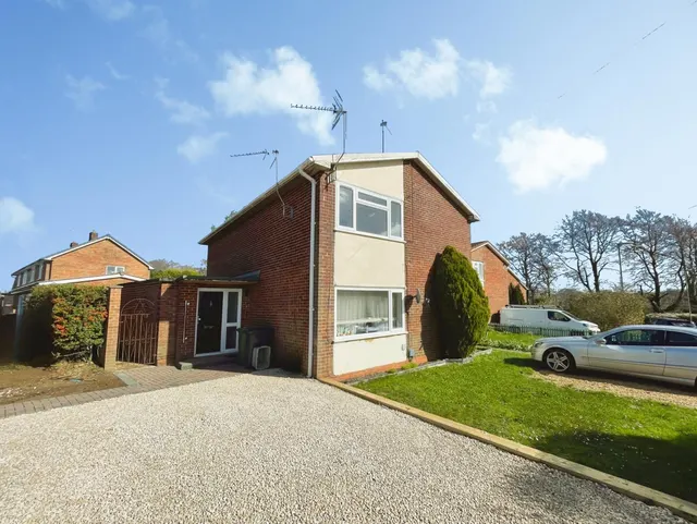 Elizabeth Road, Basingstoke, Basingstoke, RG22 6AX, photo 1
