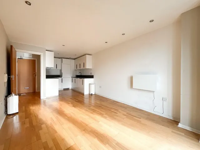 Gotts Road, Leeds, LS12, photo 1