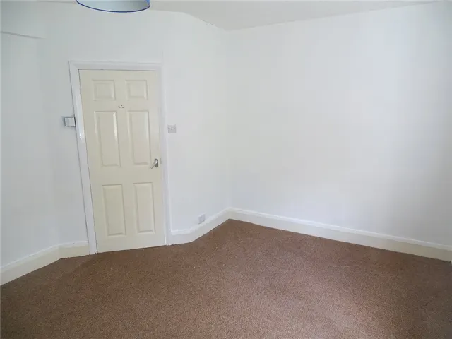 Bury New Road, Prestwich, M25, photo 3