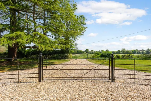 Photo 3 — Moreton Paddox, Moreton Morrell, Warwick, Warwickshire, CV35