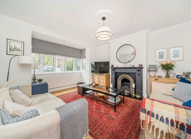 Photo 2 — Elmcroft Drive, Chessington, KT9