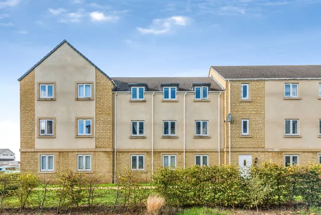 Centenary Way, Witney, OX29, photo 1