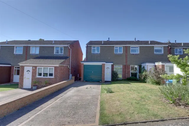 Foley Road, Newent, GL18, photo 1