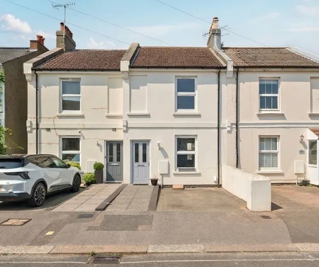 Cottenham Road, Worthing, BN11, photo 1