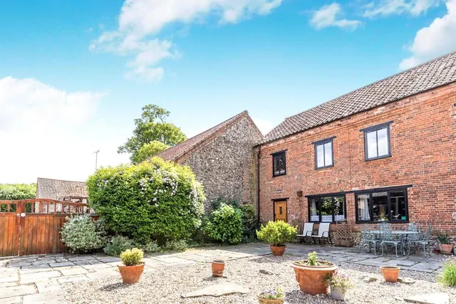 Cannister Hall Barns, Toftrees, Fakenham, Norfolk, NR21, photo 1