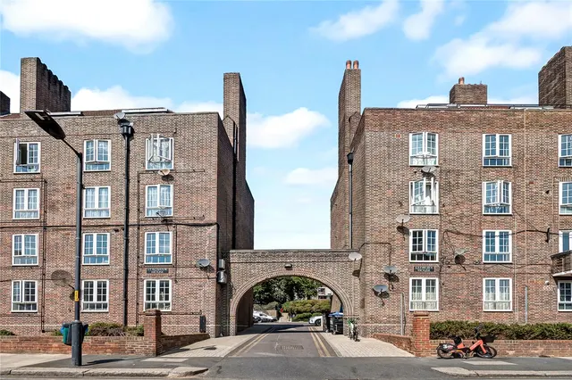 Ledbury House, East Dulwich Estate, SE22, photo 1