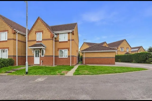 Blackthorn Court, Soham, CB7, photo 1