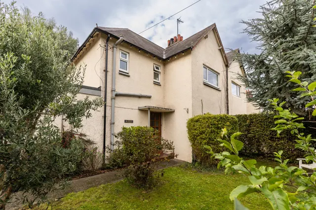 Victoria Crescent, Llandudno Junction, LL31, photo 1