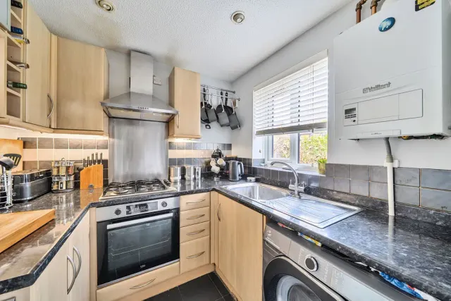Photo 2 — Wistmans, Furzton, Milton Keynes, Buckinghamshire, MK4 1LB