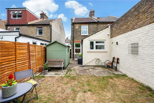 Photo 2 — Thayers Farm Road, Beckenham, BR3
