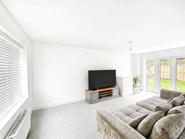 Pintail Drive, Chichester, PO20, photo 3