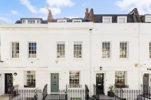 Photo 3 — Hasker Street, Chelsea, London, SW3 2LE