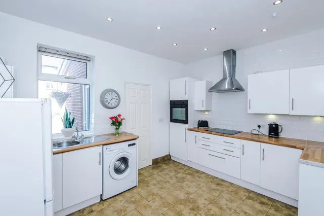 Photo 3 — Bolton Road, Ashton-in-Makerfield, Wigan, WN4 8AE