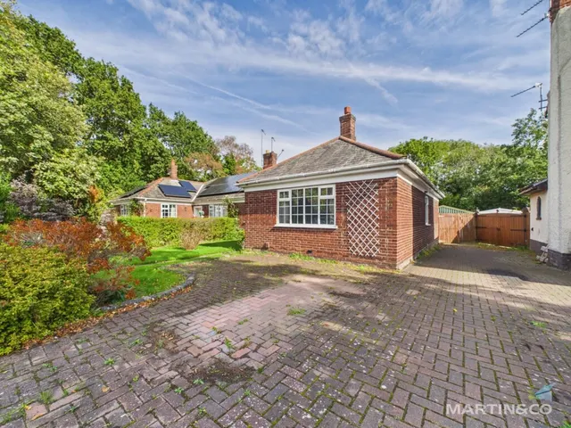 St Andrews Rd, Higher Bebington, CH63, photo 2