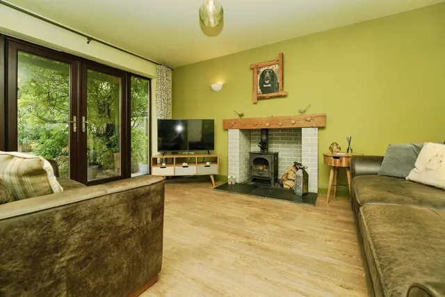 Pensmill Close, Eardiston, WR15, photo 2