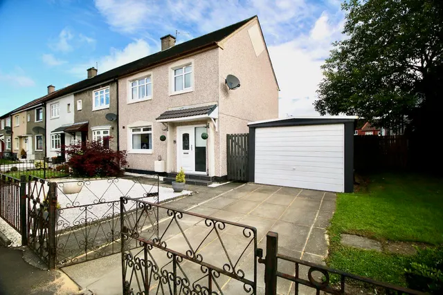 Bridgeburn Drive, Moodiesburn, Glasgow, G69 0AT, photo 1