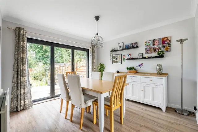 Swanns Meadow, Great Bookham, KT23, photo 3