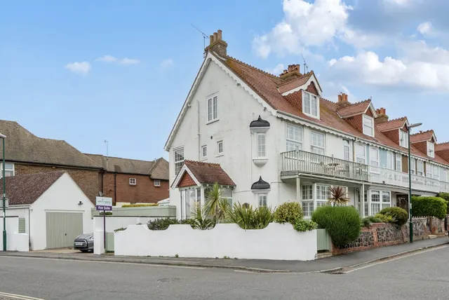 Sea Road, Felpham, PO22, photo 1