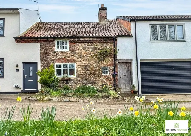 North End, Hutton Rudby, photo 1